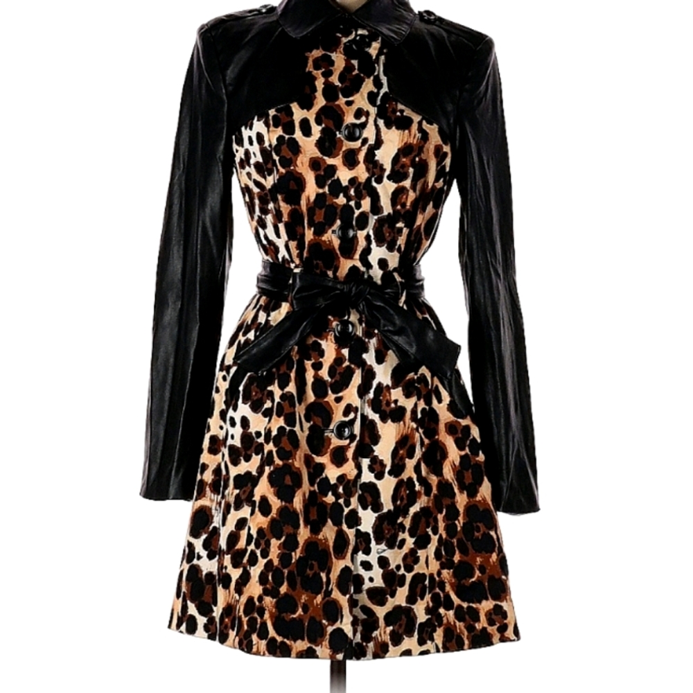 BEBE Trenchcoat